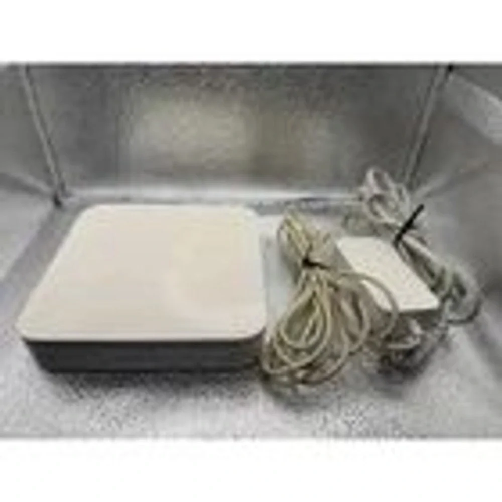 Apple AirPort Express Base Station‎ A1264 Dual-Band 802.11n Wi-Fi Router White
